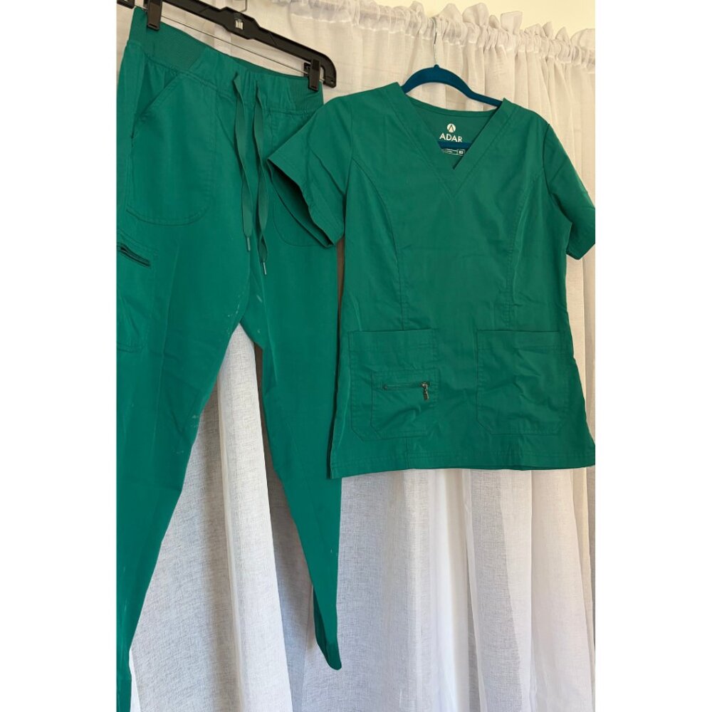 Adar Pro Women’s Scrub Suit Green XS